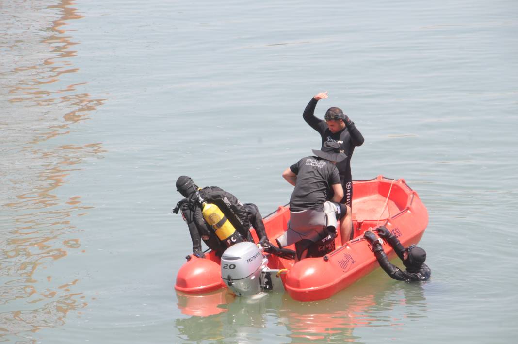 Kayıp kız çocuğu Dicle Nehri’nde aranıyor 16